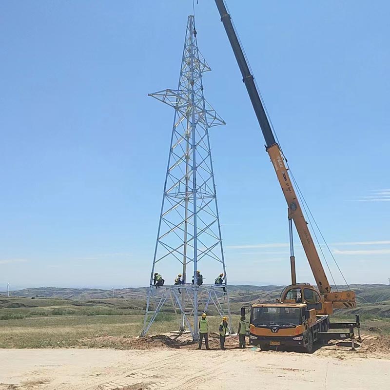 Verzinkter Stahlrohrturm zur Kraftübertragung